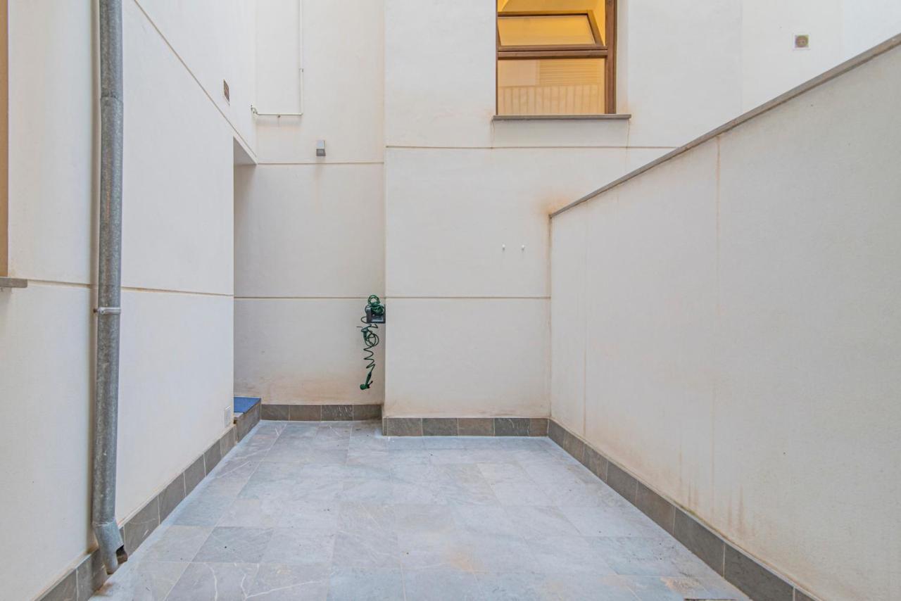 Ferienwohnung Qh Plaza De La Trinidad Granada Exterior foto