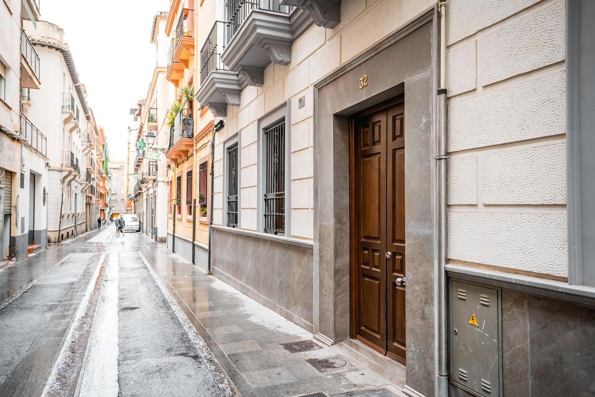 Ferienwohnung Qh Plaza De La Trinidad Granada Exterior foto